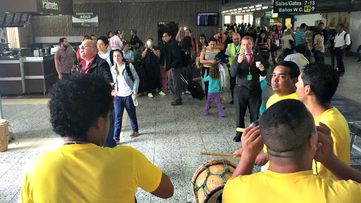 Imagen relacionada con Operativo especial: Aeropuerto de Barranquilla listo para partido de la selección Colombia