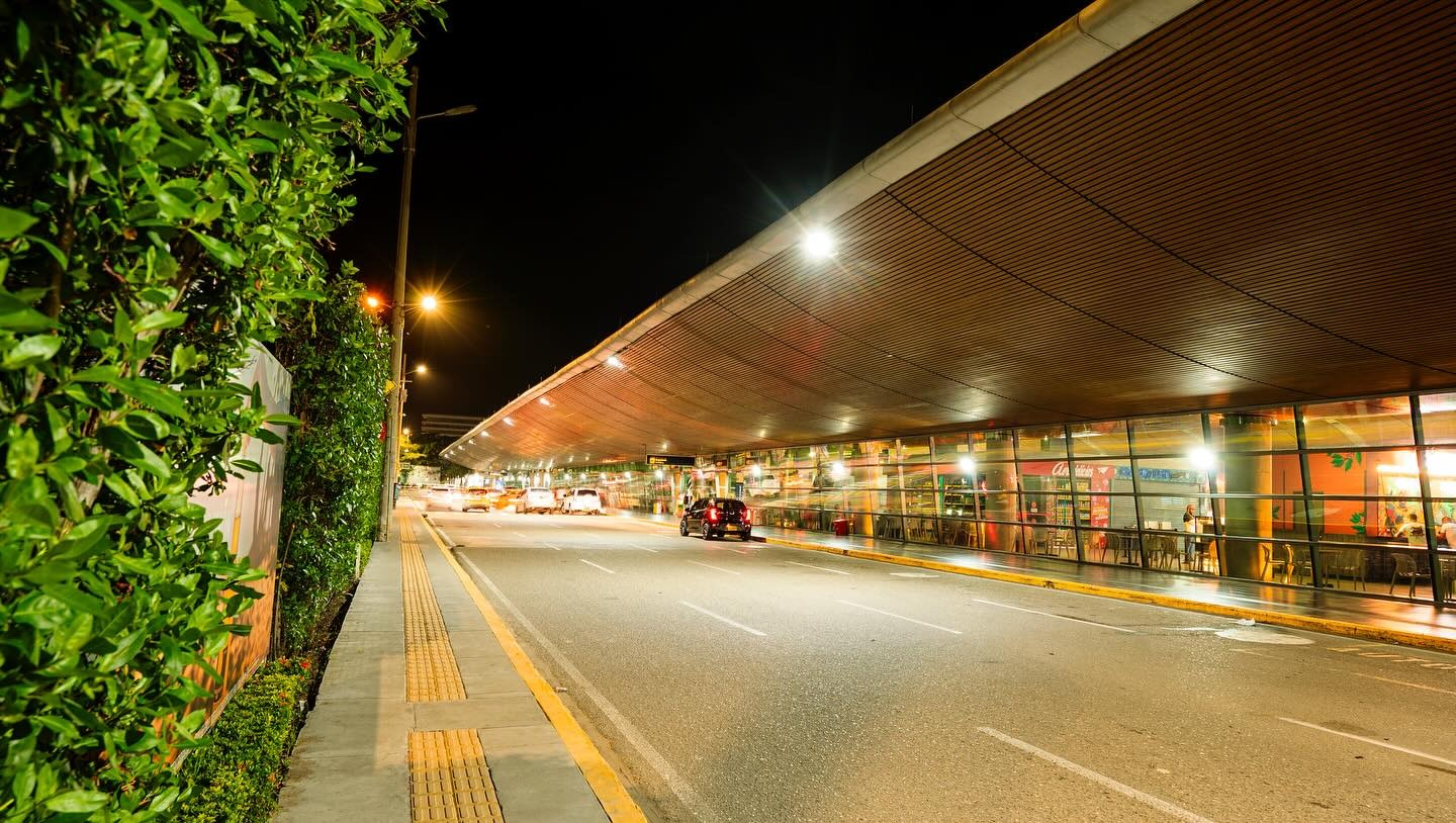 Imagen relacionada con AGENCIA NACIONAL DE INFRAESTRUCTURA ADJUDICA CONTRATO PARA AMPLIAR EL AEROPUERTO RAFAEL NÚÑEZ DE CARTAGENA