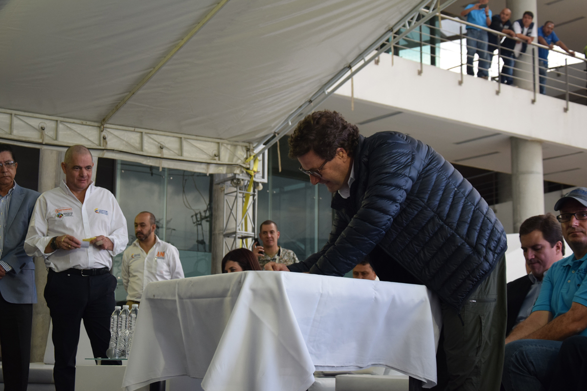 Imagen relacionada con En Antioquia, el Vicepresidente Vargas Lleras retomó sus recorridos regionales