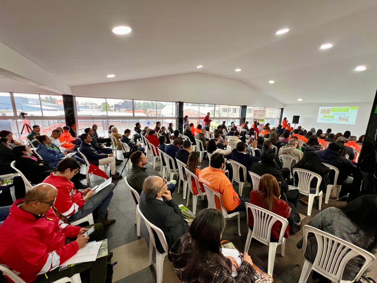 Imagen relacionada con Inician jornadas de socialización del proyecto Accesos Norte Fase II en Bogotá