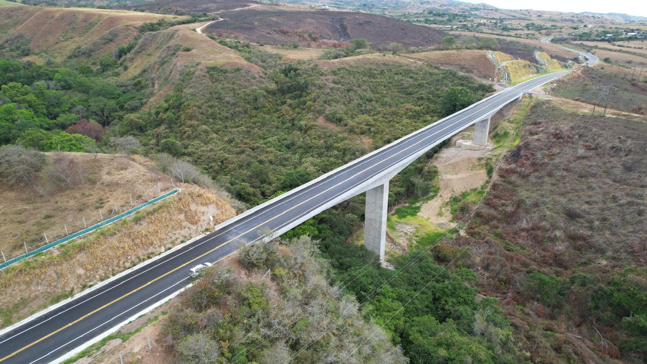 Imagen relacionada con Gobierno nacional entrega 35.6 km entre Gigante y Garzón en el proyecto 4G Santana – Mocoa – Neiva