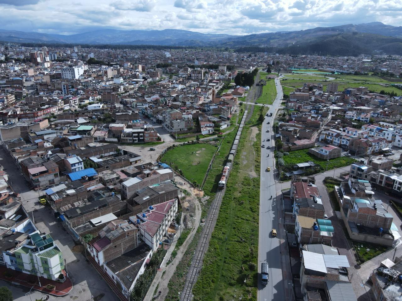 Imagen relacionada con 39 ofertas llegan a la ANI para competir por la interventoría de dos proyectos férreos