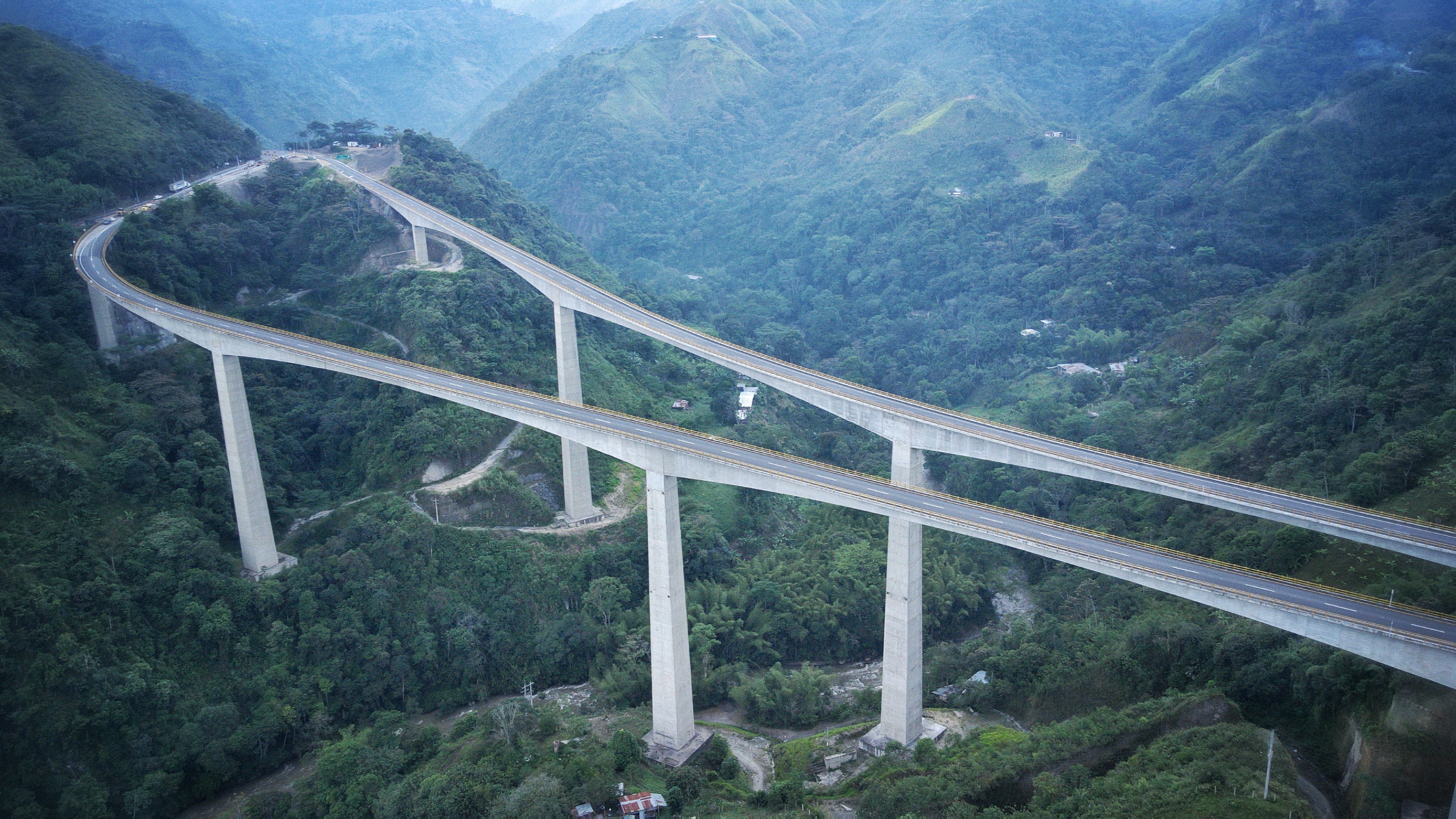 Imagen relacionada con Gobierno del cambio pone en funcionamiento el viaducto Álvaro Mutis Jaramillo: uno de los más modernos del país