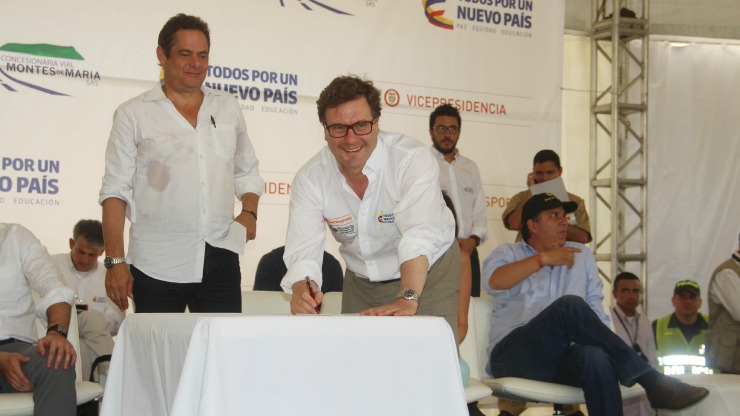 Imagen relacionada con ANI firma contrato de mega obra vial para Sucre, Bolívar y Atlántico