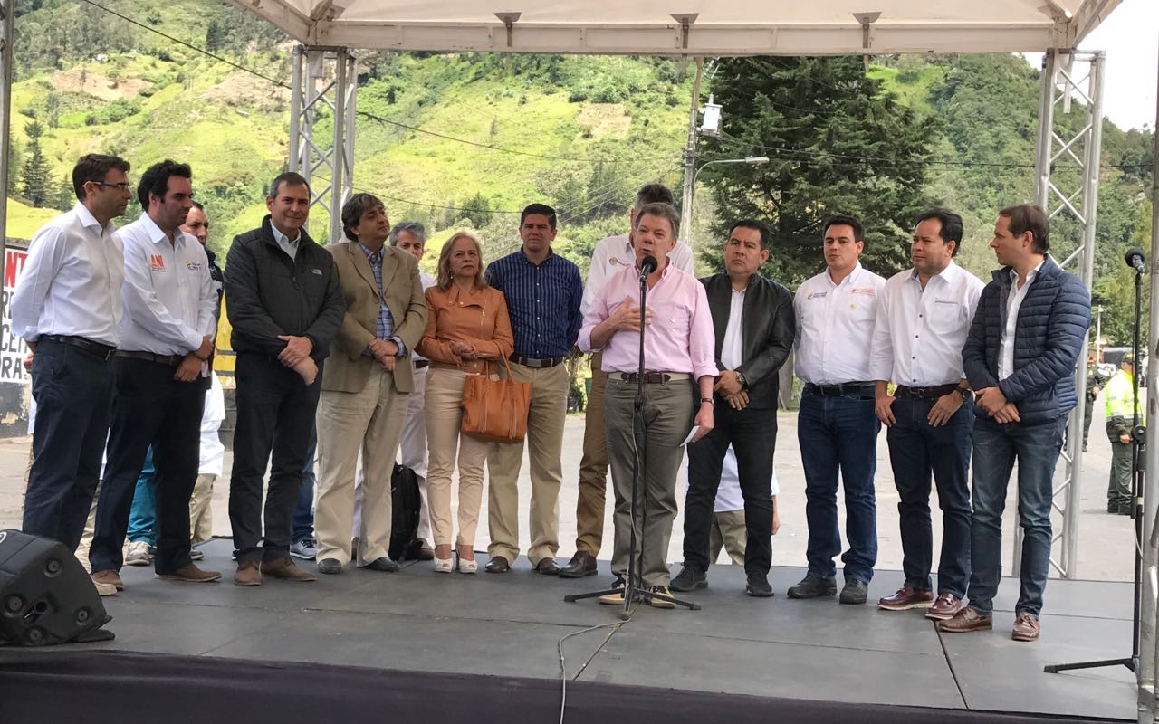 Imagen relacionada con Con la presencia del presidente Santos, se firmó contrato de la Autopista 4G Cúcuta - Pamplona