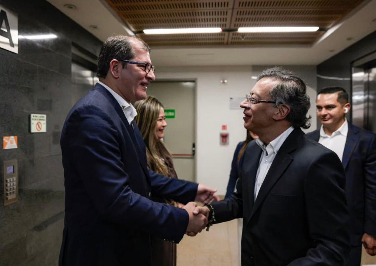 Imagen relacionada con Gobierno Petro invirtió $23,4 billones en proyectos carreteros concesionados, 70,3% más que las inversiones realizadas en los últimos tres cuatrienios