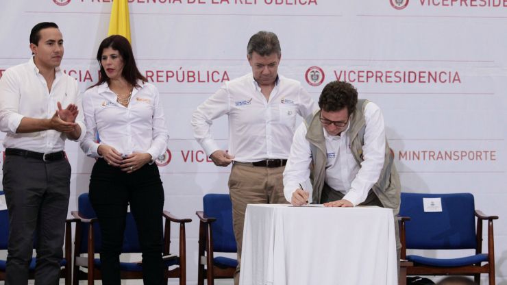 Imagen relacionada con Con la firma del contrato de la Autopista Bucaramanga - Barrancabermeja - Yondó, esta semana el Gobierno Nacional aceleró el desarrollo de los proyectos de Cuarta Generación