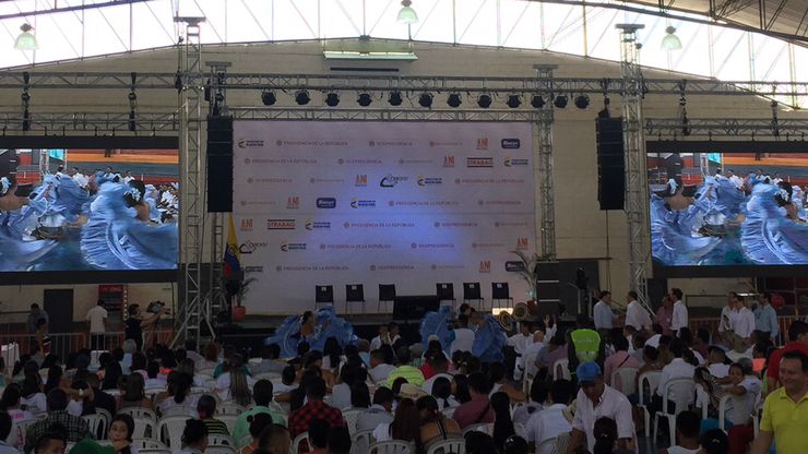 Imagen relacionada con Via streaming: desde Santa Fe de Antioquia, firma del contrato Autopista al Mar 1
