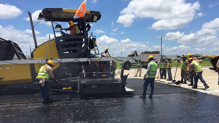 Imagen relacionada con Inician obras en la pista del aeropuerto de Barranquilla