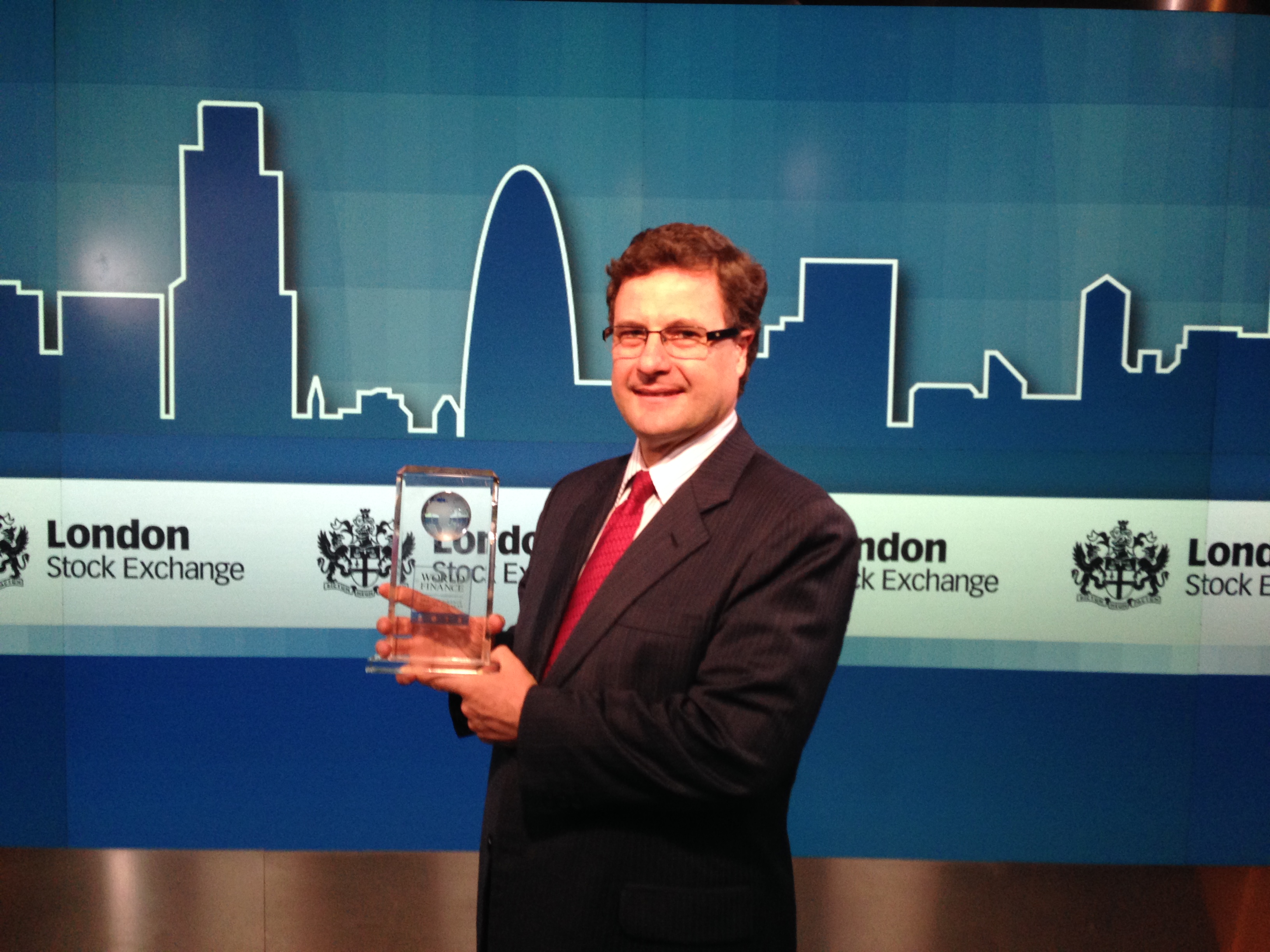 Imagen relacionada con Presidente de la ANI recibió el premio otorgado por World Finance al proyecto Autopistas para la Prosperidad