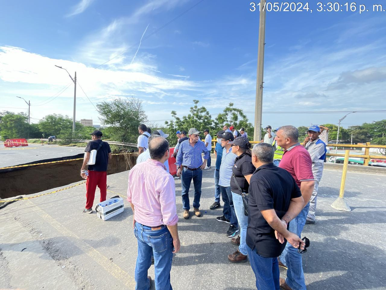 Imagen relacionada con Comunicado a la opinión pública a propósito del colapso del terraplén norte del puente Simón Bolívar