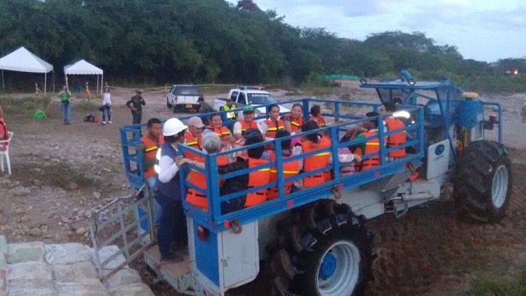 Imagen relacionada con Avances del plan de choque por colapso de puente vehicular en El Charte
