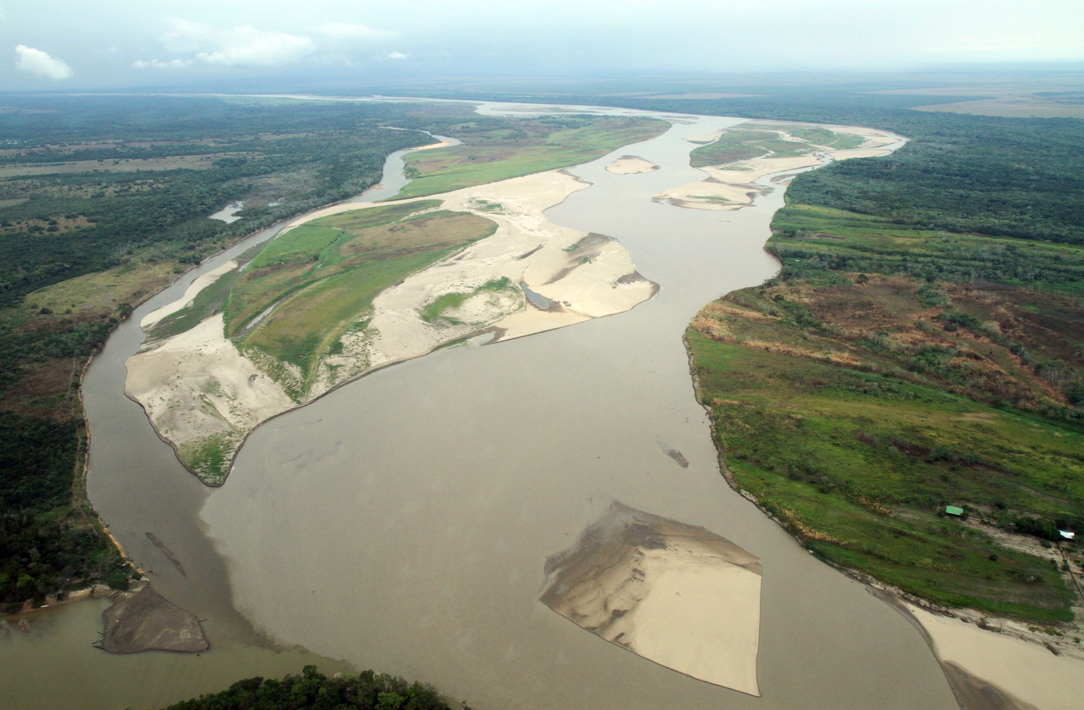 Imagen relacionada con Se adjudican $8.500 millones para mejorar la navegabilidad del río Meta