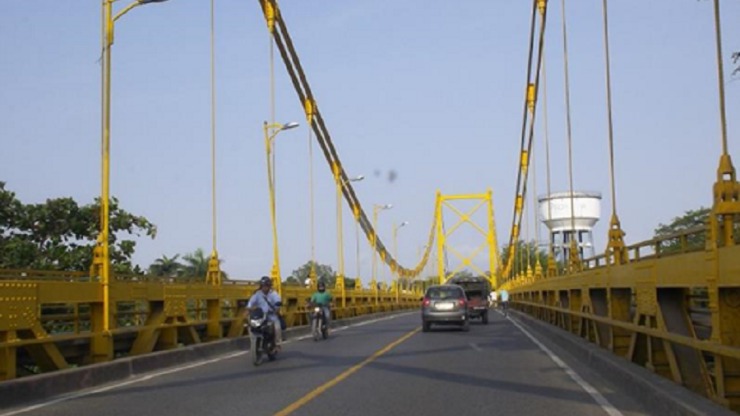 Imagen relacionada con Cierran puente metálico Rojas Pinilla, de Montería, para someterlo a pruebas de carga
