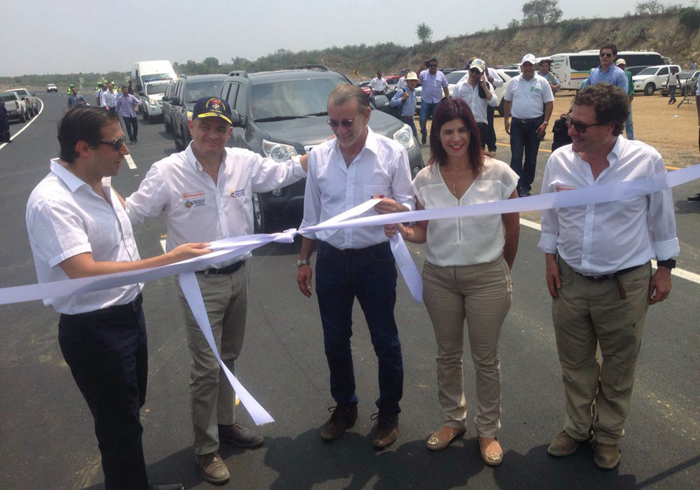 Imagen relacionada con Vargas Lleras inauguró variante de Sabanagrande y visitó obras de las Autopistas 4G