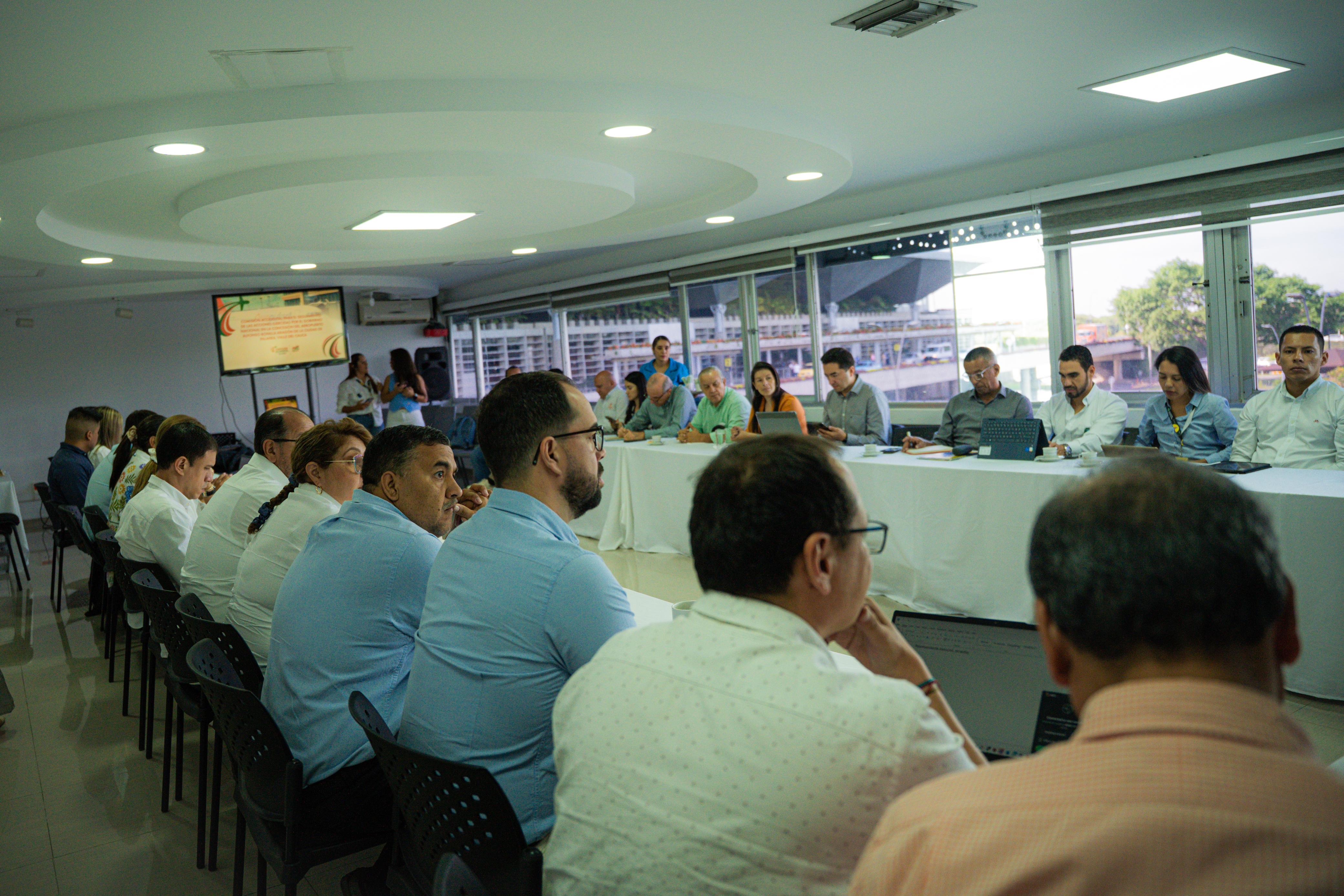 Imagen relacionada con Antes de finalizar 2025, se abrirá proceso del proyecto IP de Aeropuertos del Suroccidente