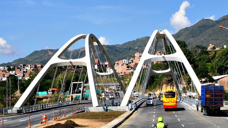 Imagen relacionada con Vía libre a construcción de los 150 metros faltantes para dar continuidad a los 6,8 kilómetros del Tramo 1 en la concesión Zona Metropolitana de Bucaramanga