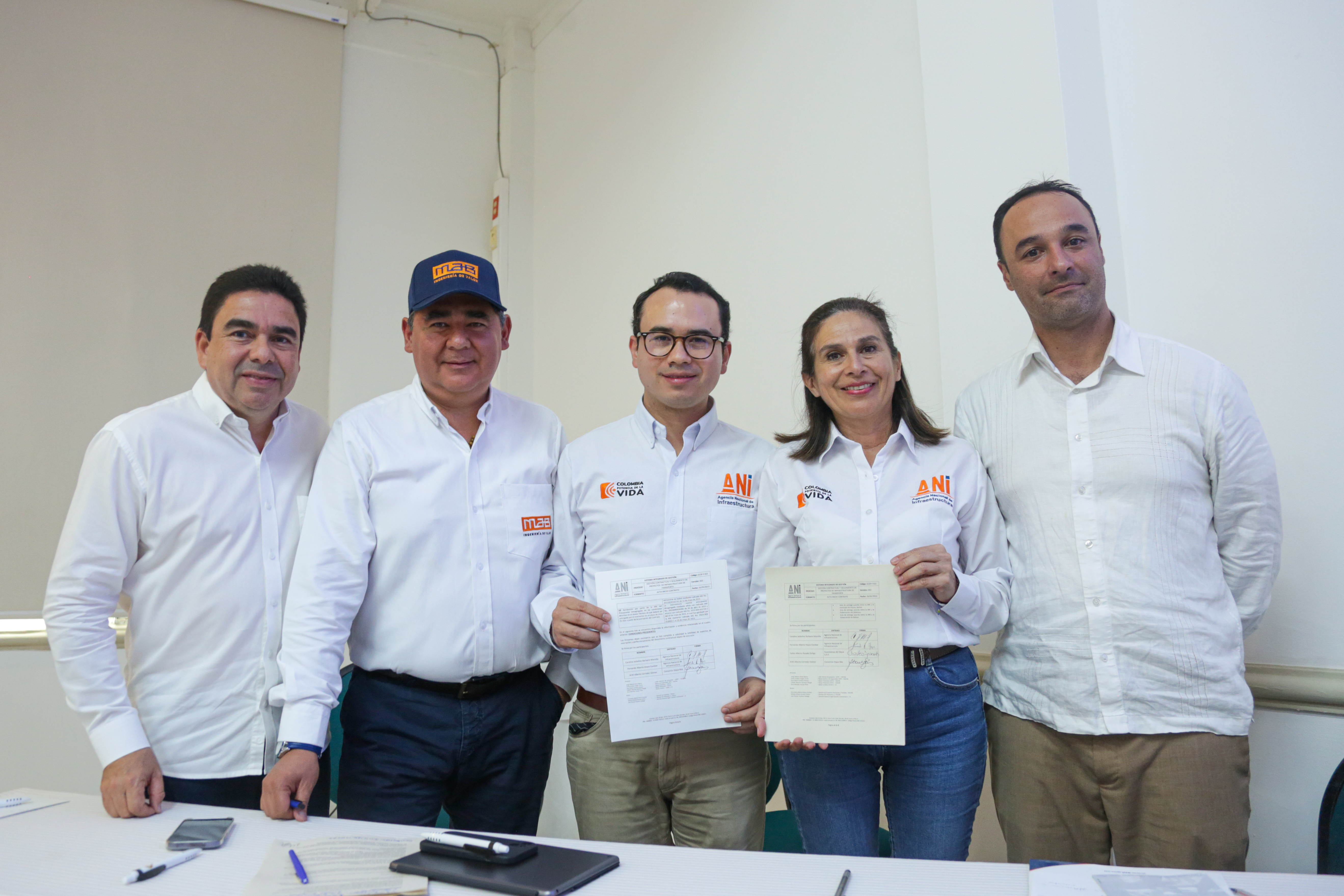 La Agencia Nacional de Infraestructura y Sacyr firman el acta de inicio del proyecto ‘Restauración de los ecosistemas degradados del Canal del Dique’ La Agencia Nacional de Infraestructura y Sacyr firman el acta de inicio del proyecto ‘Restauración de los ecosistemas degradados del Canal del Dique’