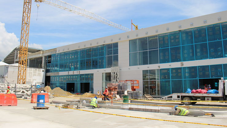 Ya va cambiando su cara el Aeropuerto Simón Bolívar de Santa Marta Ya va cambiando su cara el Aeropuerto Simón Bolívar de Santa Marta