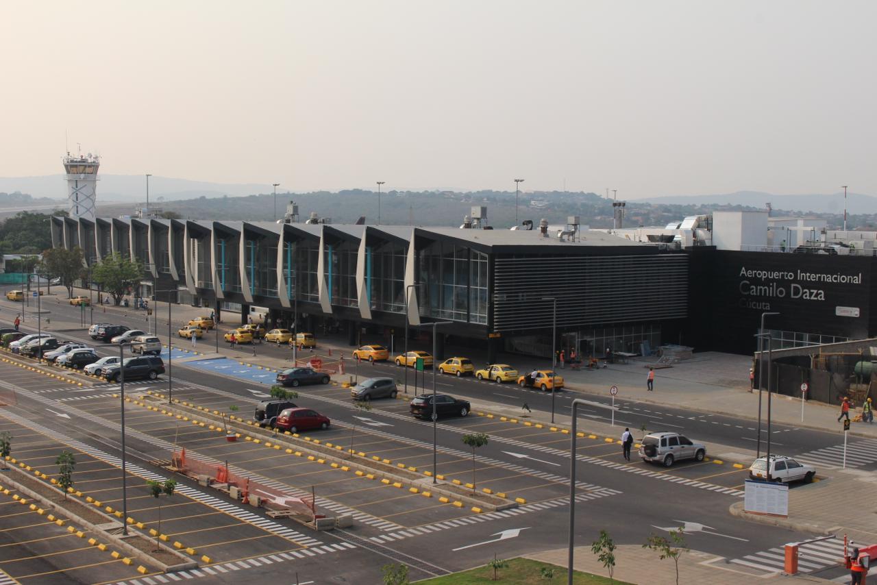 Aeropuerto Camilo Daza movilizó más del doble de pasajeros en enero tras la apertura de la frontera de Cúcuta Aeropuerto Camilo Daza movilizó más del doble de pasajeros en enero tras la apertura de la frontera de Cúcuta