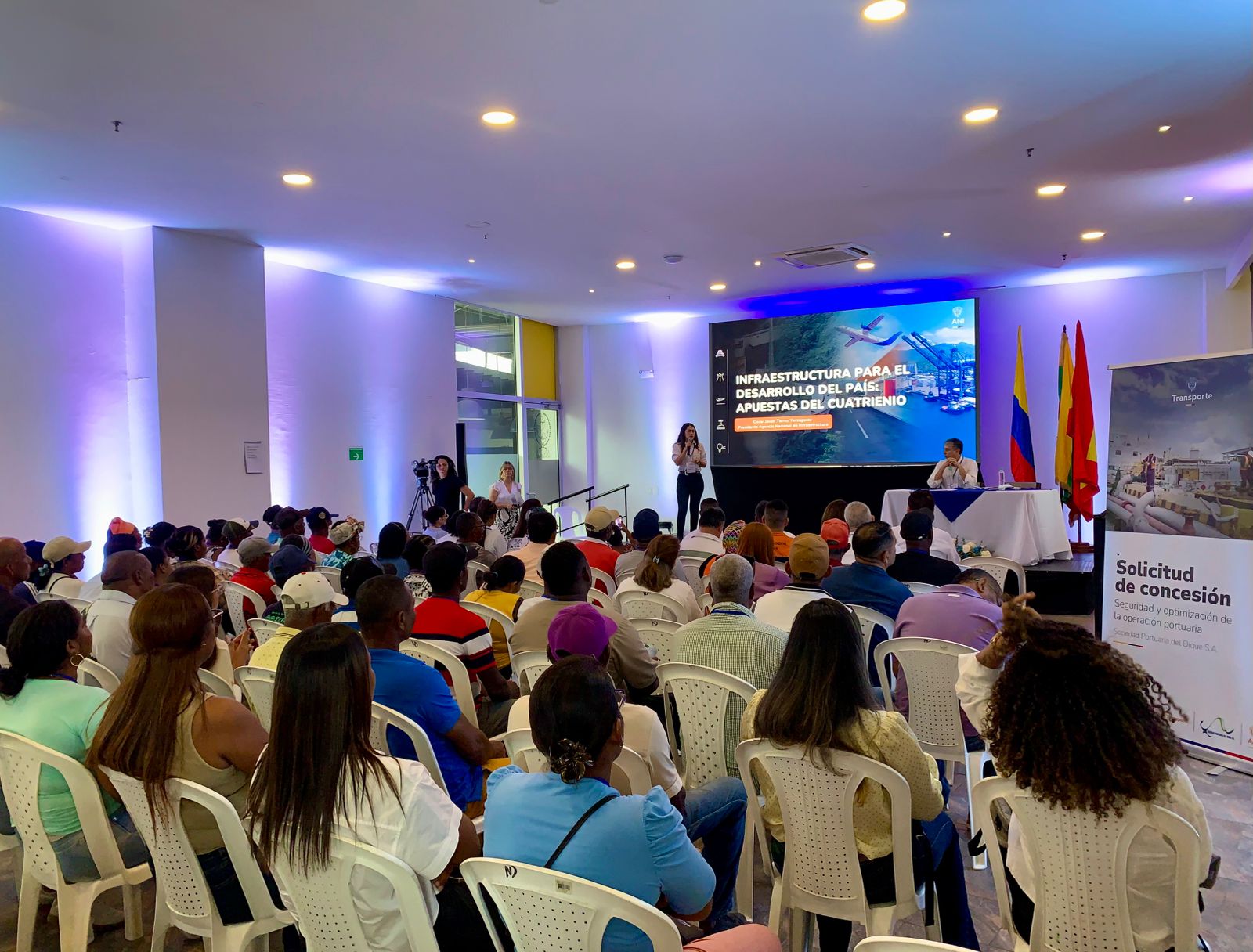 ANI realizó Audiencia Pública de presentación de solicitud para concesión de 20 años de la Sociedad Portuaria del Dique S.A. ANI realizó Audiencia Pública de presentación de solicitud para concesión de 20 años de la Sociedad Portuaria del Dique S.A.