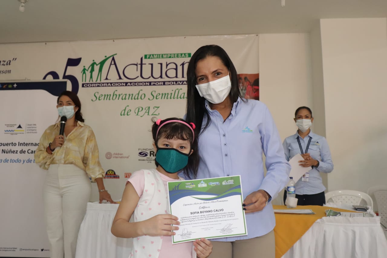 Con tablets, la ANI apoya educación virtual en barrios periféricos al aeropuerto Rafael Núñez de Cartagena Con tablets, la ANI apoya educación virtual en barrios periféricos al aeropuerto Rafael Núñez de Cartagena