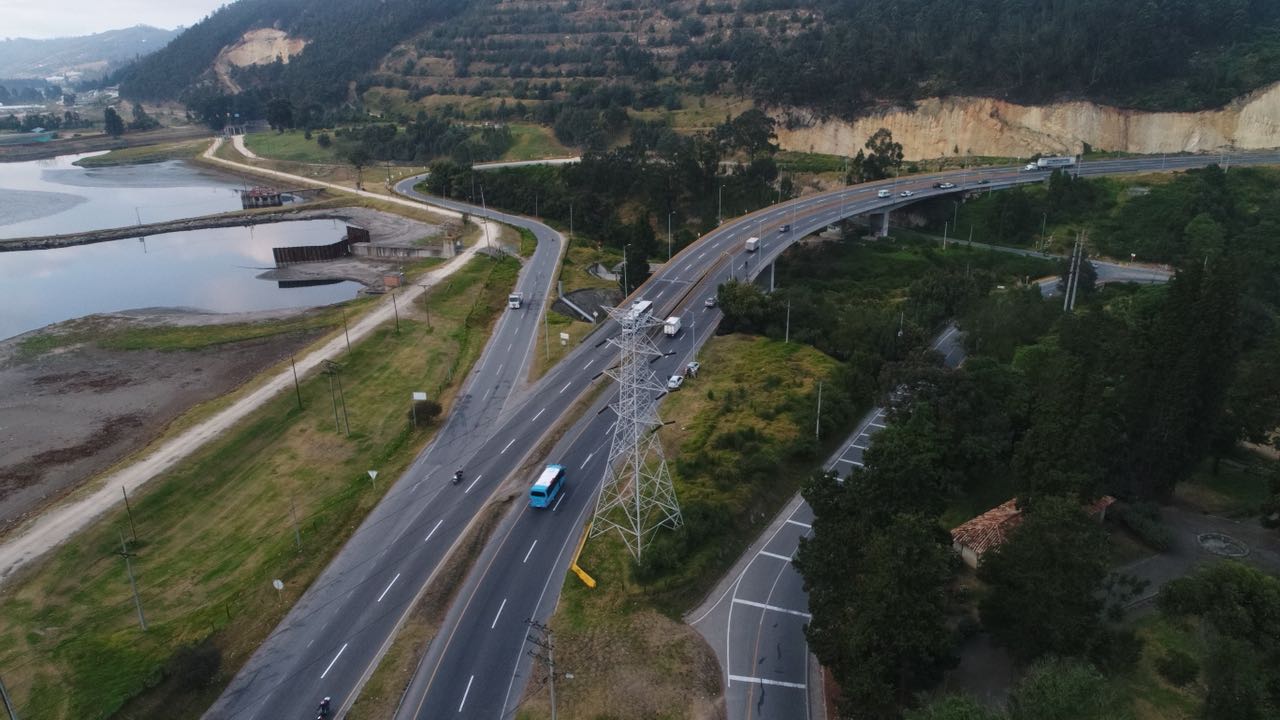 Otra vía 4G logra espaldarazo financiero: ANI aprueba certificado de financiación de la IP Tercer Carril Bogotá-Girardot Otra vía 4G logra espaldarazo financiero: ANI aprueba certificado de financiación de la IP Tercer Carril Bogotá-Girardot