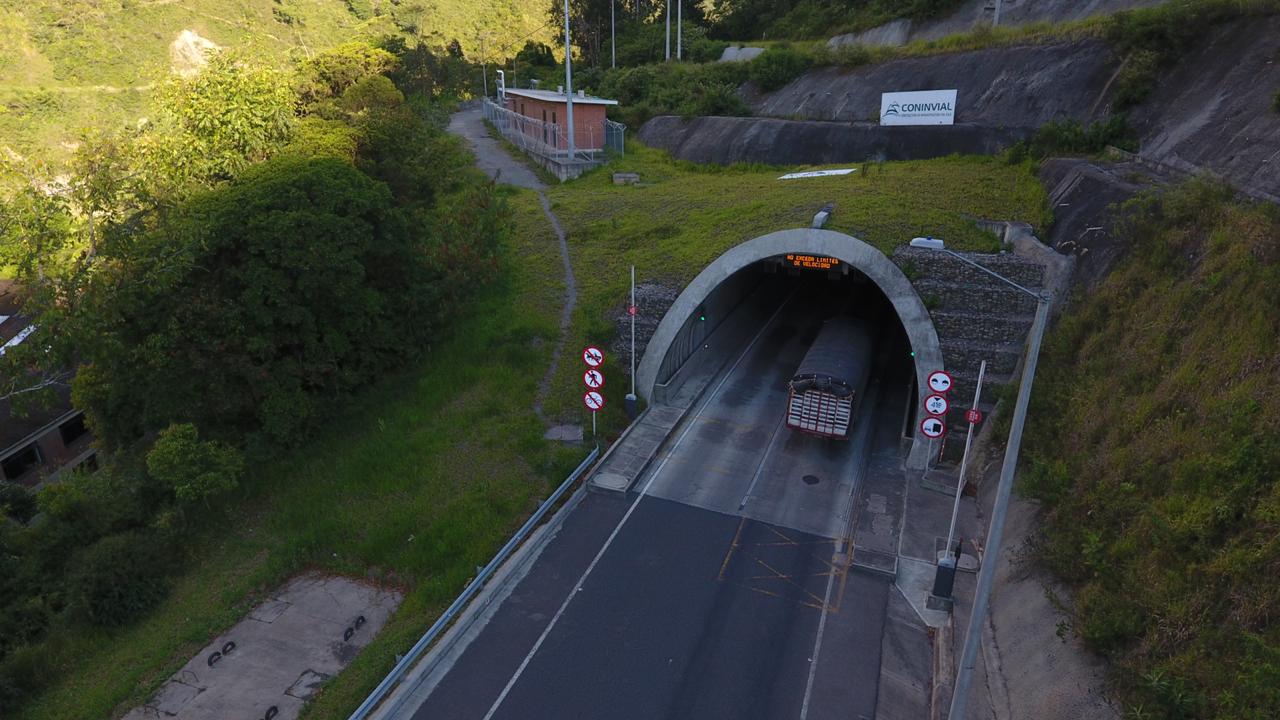 LLEGARÁN MÁS EQUIPOS CON TECNOLOGÍA DE PUNTA PARA EL MANTENIMIENTO DE 19 TÚNELES EN LA VÍA BOGOTÁ – VILLAVICENCIO 