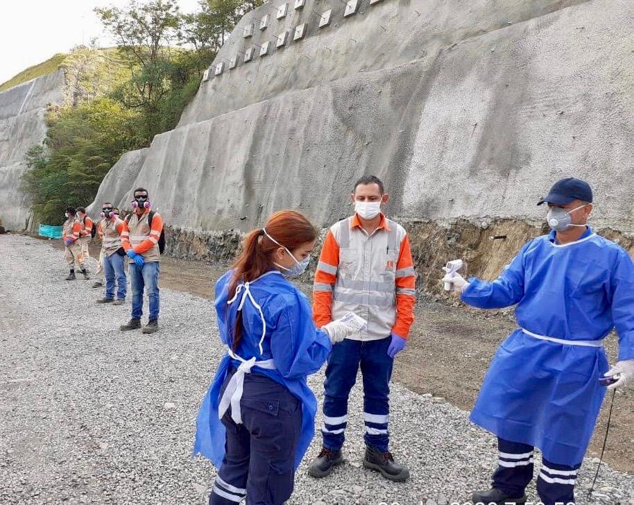 Cumpliendo con las medidas de bioseguridad se reiniciarán las obras para la conectividad entre Antioquia y el Eje Cafetero Cumpliendo con las medidas de bioseguridad se reiniciarán las obras para la conectividad entre Antioquia y el Eje Cafetero