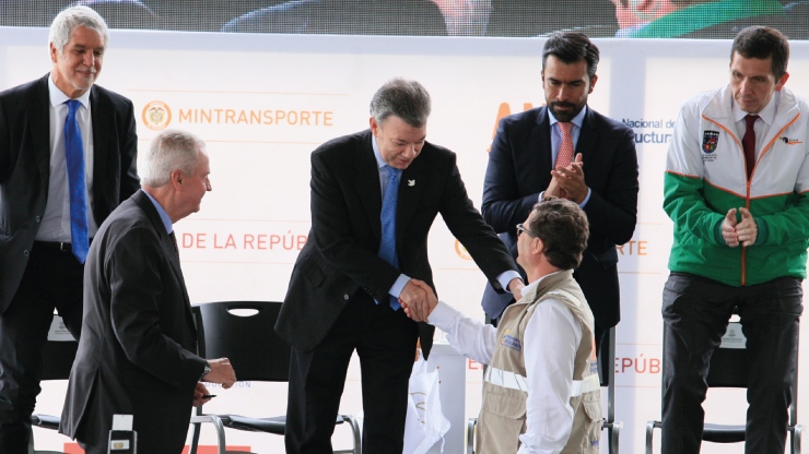 Se firmó acta de inicio de concesión para ampliar Autopista Norte Se firmó acta de inicio de concesión para ampliar Autopista Norte
