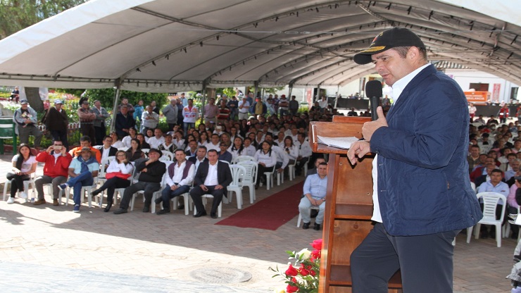 Gobierno inicia construcción del nuevo puente vehicular de Tres Esquinas en Cundinamarca Gobierno inicia construcción del nuevo puente vehicular de Tres Esquinas en Cundinamarca