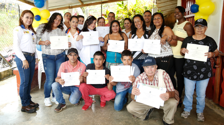 211 personas se gradúan del Plan Integral de Capacitaciones a las Comunidades de la ANI a través de la Autopista Río Magdalena