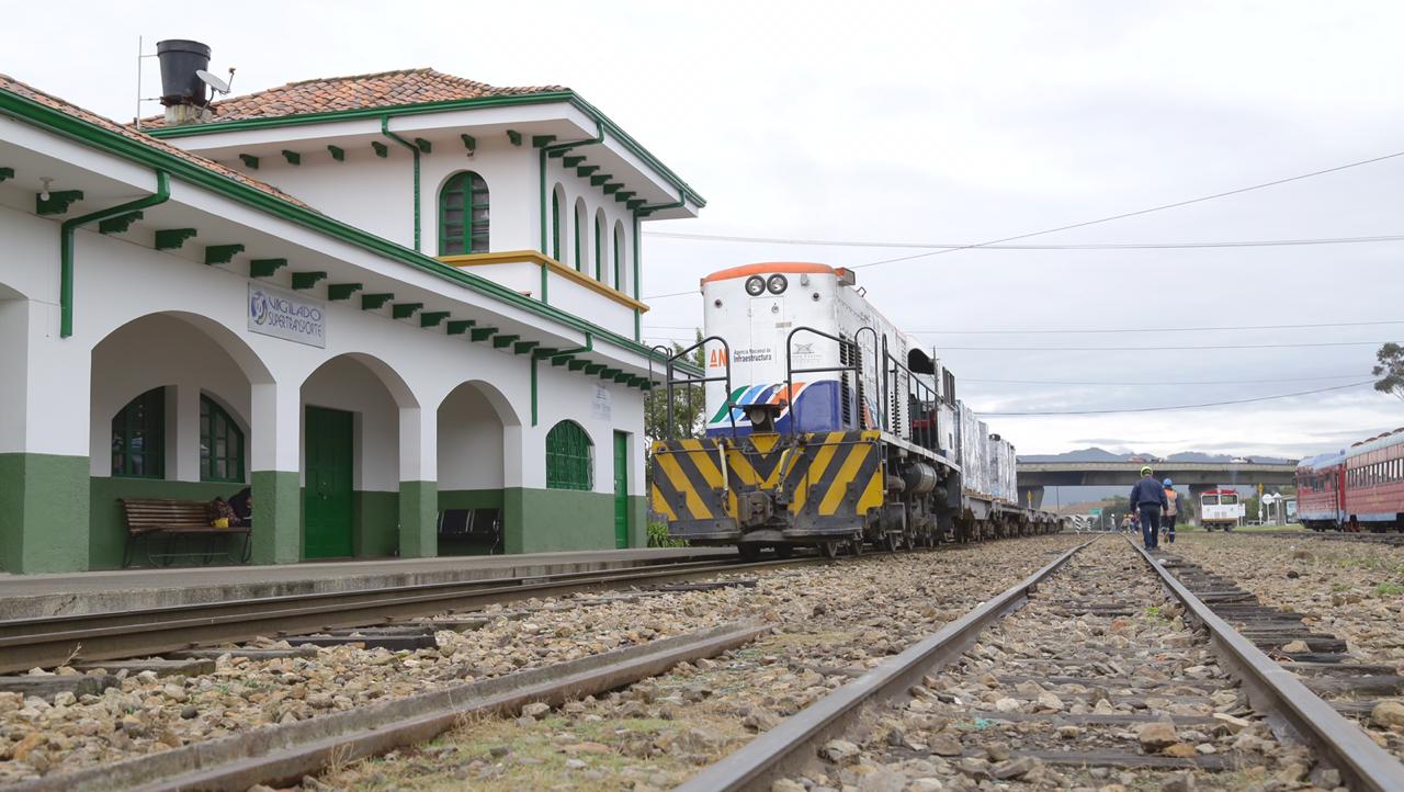 Conectividad férrea en Boyacá moviliza más de 3.000 toneladas de carga al mes Conectividad férrea en Boyacá moviliza más de 3.000 toneladas de carga al mes