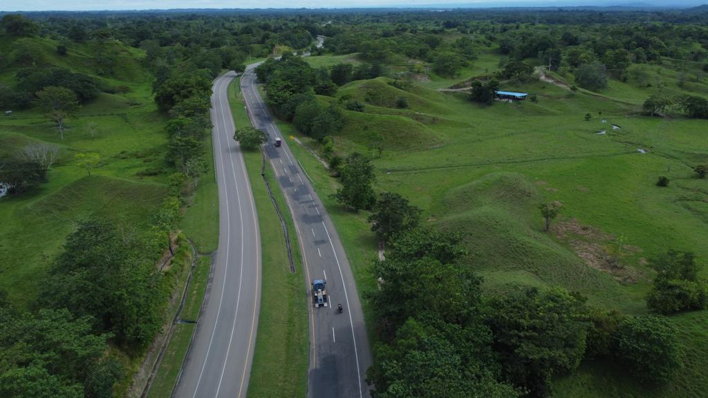 Gobierno Nacional avanza en las obras de infraestructura vial que conectan el interior del país con la Costa Caribe Gobierno Nacional avanza en las obras de infraestructura vial que conectan el interior del país con la Costa Caribe