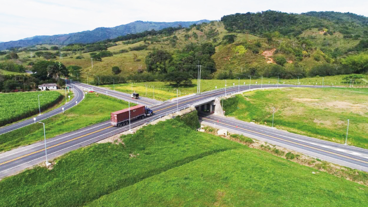 Gobierno entregó vía que mejora conexión entre Medellín, el Eje Cafetero y el Pacífico Gobierno entregó vía que mejora conexión entre Medellín, el Eje Cafetero y el Pacífico