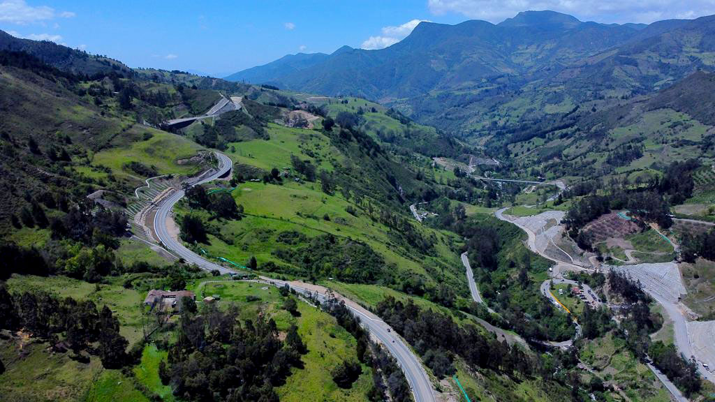 Gobierno pone en funcionamiento 7,2 km de segunda calzada en el proyecto 4G Pamplona-Cúcuta: incluye tres viaductos