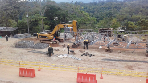 Instalación del puente metálico provisional en Mocoa avanza en un 30%