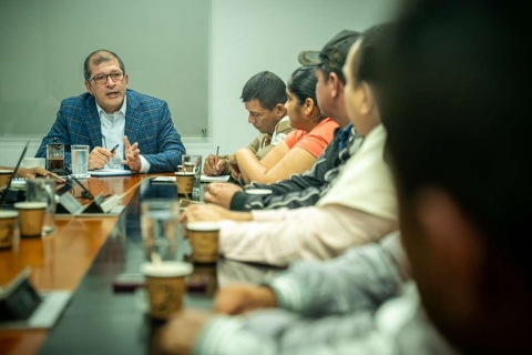 Presidente ANI busca soluciones para apoyar rehabilitación de 153 km de carreteras en el Caquetá