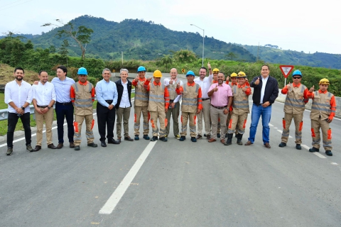 ANI entrega intercambiador El Jazmín y 5,3 km de par vial con calzadas unidireccionales, en el corredor Armenia–Pereira–Manizales