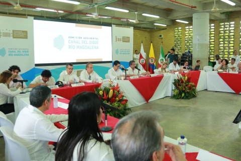 Ministro de Transporte Guillermo Francisco Reyes González participó en la instalación de la Comisión Accidental del Canal del Dique