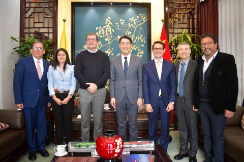 ANI y Gobierno de China fortalecen lazos para estructuración de  proyectos férreos en Colombia
