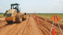 Continúan obras de mejoramiento en la vía Puerto Gaitán - Puente Arimena