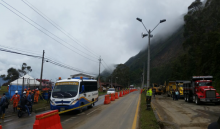 Se restablece el tránsito, en ambos sentidos, en autopista Medellín- Bogotá tras derrumbe 