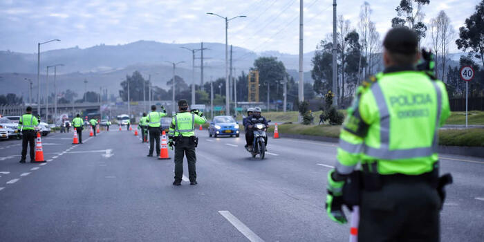 El Sector transporte desarrolla estrategia para brindar seguridad en vías, puertos y aeropuertos durante el primer puente festivo del año El Sector transporte desarrolla estrategia para brindar seguridad en vías, puertos y aeropuertos durante el primer puente festivo del año