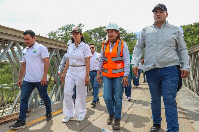 ANI recorrió con autoridades locales y departamentales la zona del río Tonusco, en Santa Fe de Antioquia: se determinaron medidas para restablecer la movilidad
