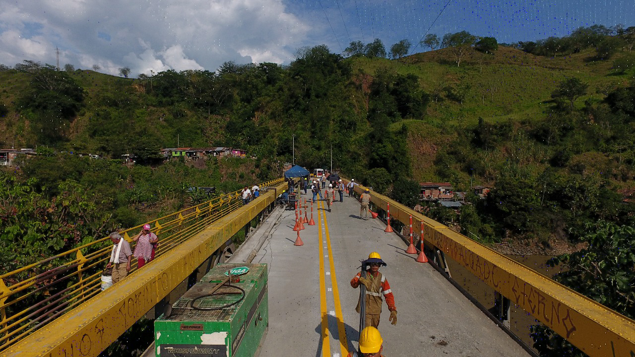Este miércoles se habilita paso vehicular por el Puente de Irra Este miércoles se habilita paso vehicular por el Puente de Irra