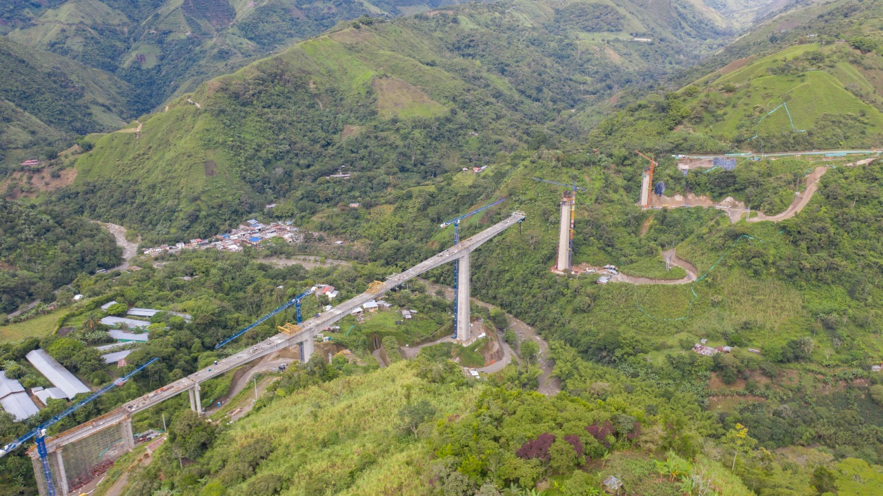 En 80% avanza construcción del puente en el corregimiento Coello – Cocora, uno de los más largos del corredor Girardot – Ibagué – Cajamarca