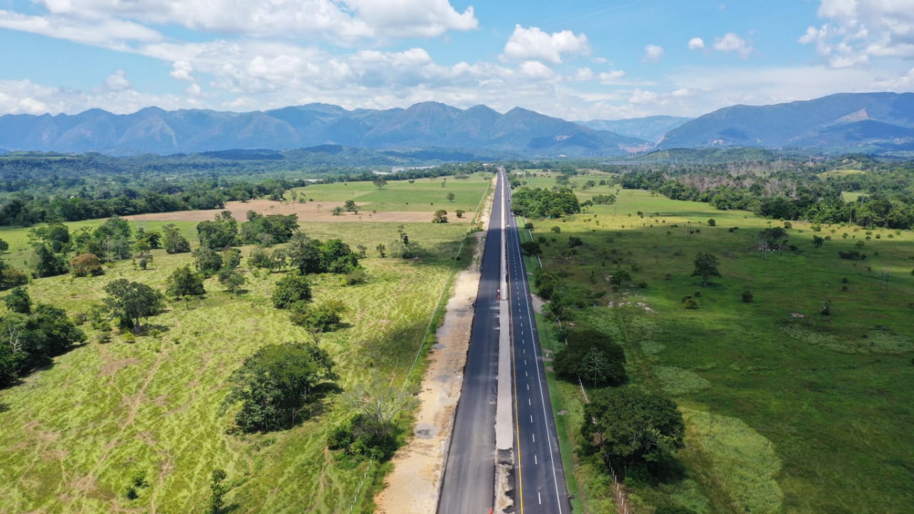 Gobierno Nacional entregará, antes de terminar el año, 39 kilómetros de segunda calzada entre Bucaramanga y Barrancabermeja Gobierno Nacional entregará, antes de terminar el año, 39 kilómetros de segunda calzada entre Bucaramanga y Barrancabermeja