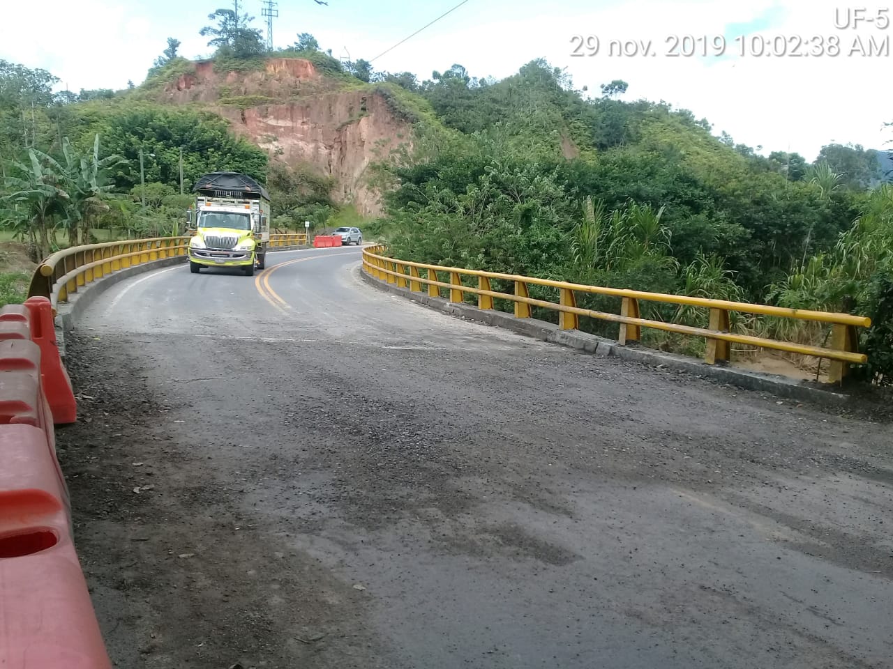 En 10 horas, el Gobierno Nacional recuperó la movilidad en la vía Puerto Berrío – Medellín