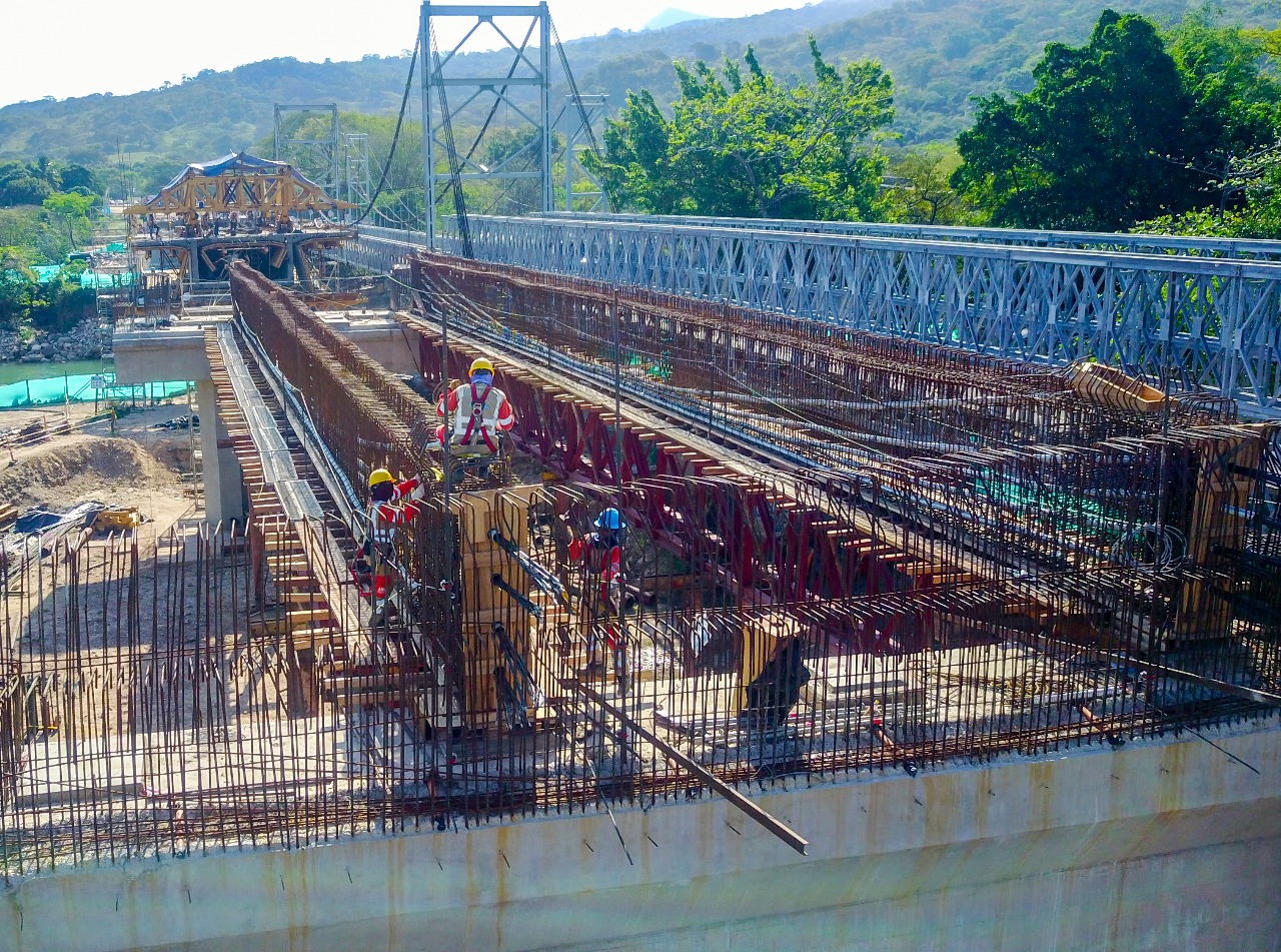 PUENTE CHARTE REGISTRA UN 65% DE AVANCE, EN PROYECTO VILLAVICENCIO - YOPAL